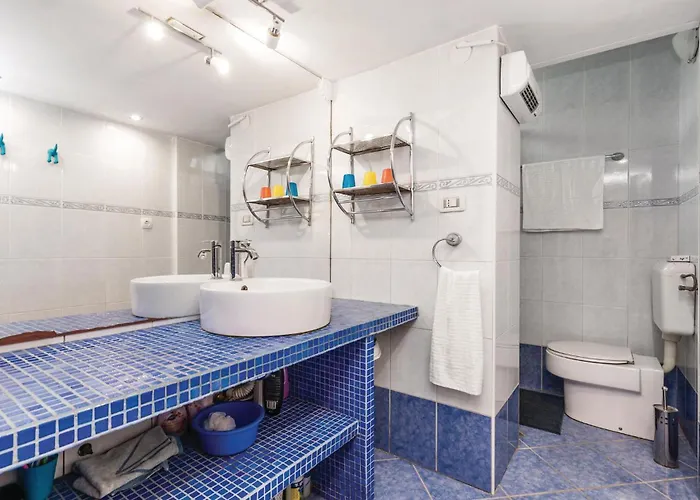 2 Bedroom Beautiful In
