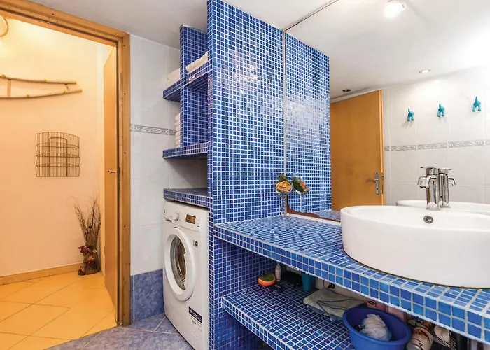 2 Bedroom Beautiful In * Риека