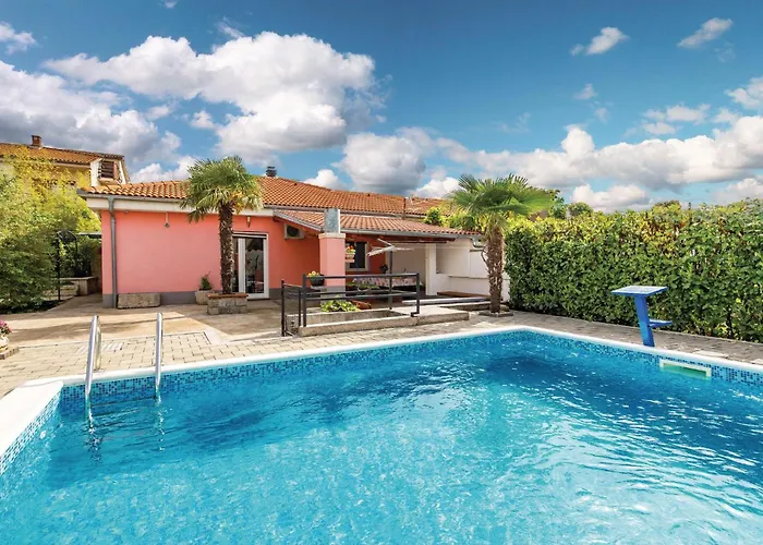 2 Bedroom Beautiful In
