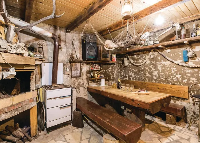 Дом отдыха 2 Bedroom Beautiful In