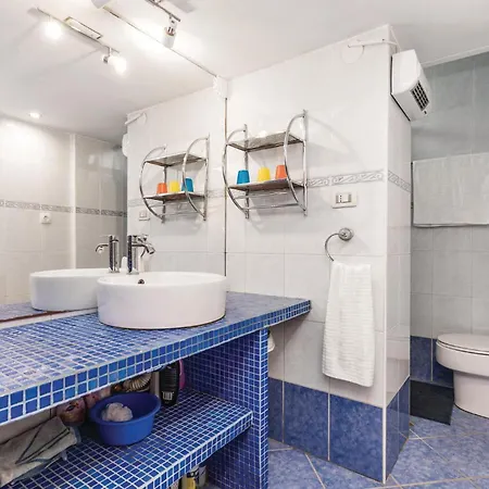 2 Bedroom Beautiful In