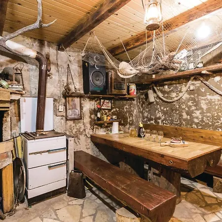 펜션 2 Bedroom Beautiful In